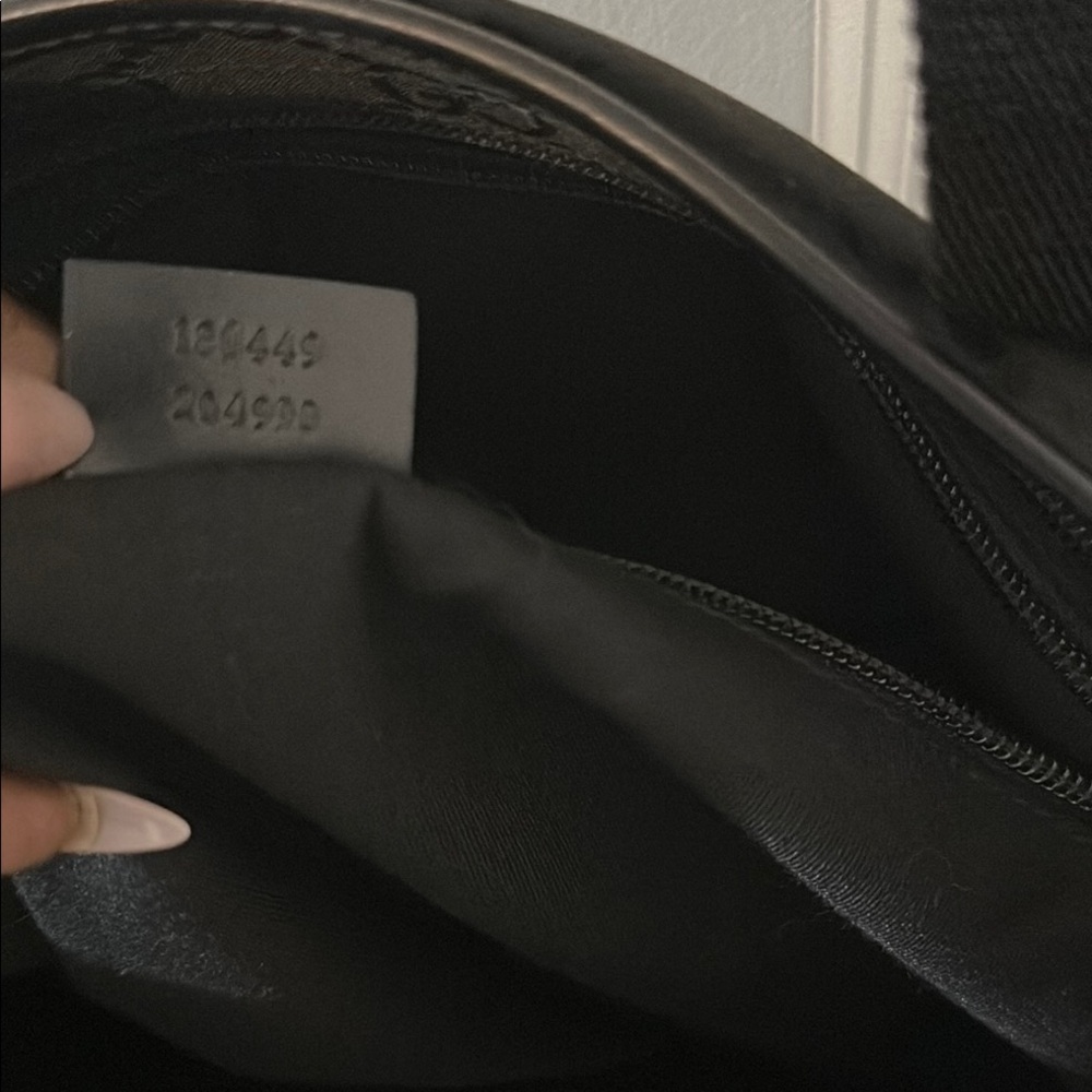 Gucci Black Canvas Tote Bag with Minimalist Design - Picture 10 of 15